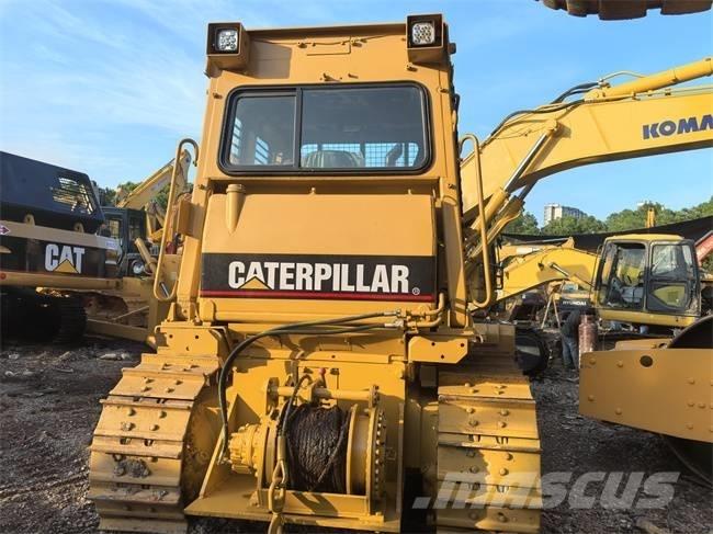 CAT D 6 D Bulldozer på larvebånd