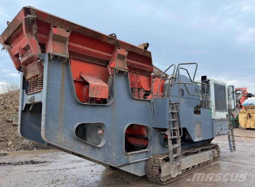 Sandvik QJ 241 Mobile knusere