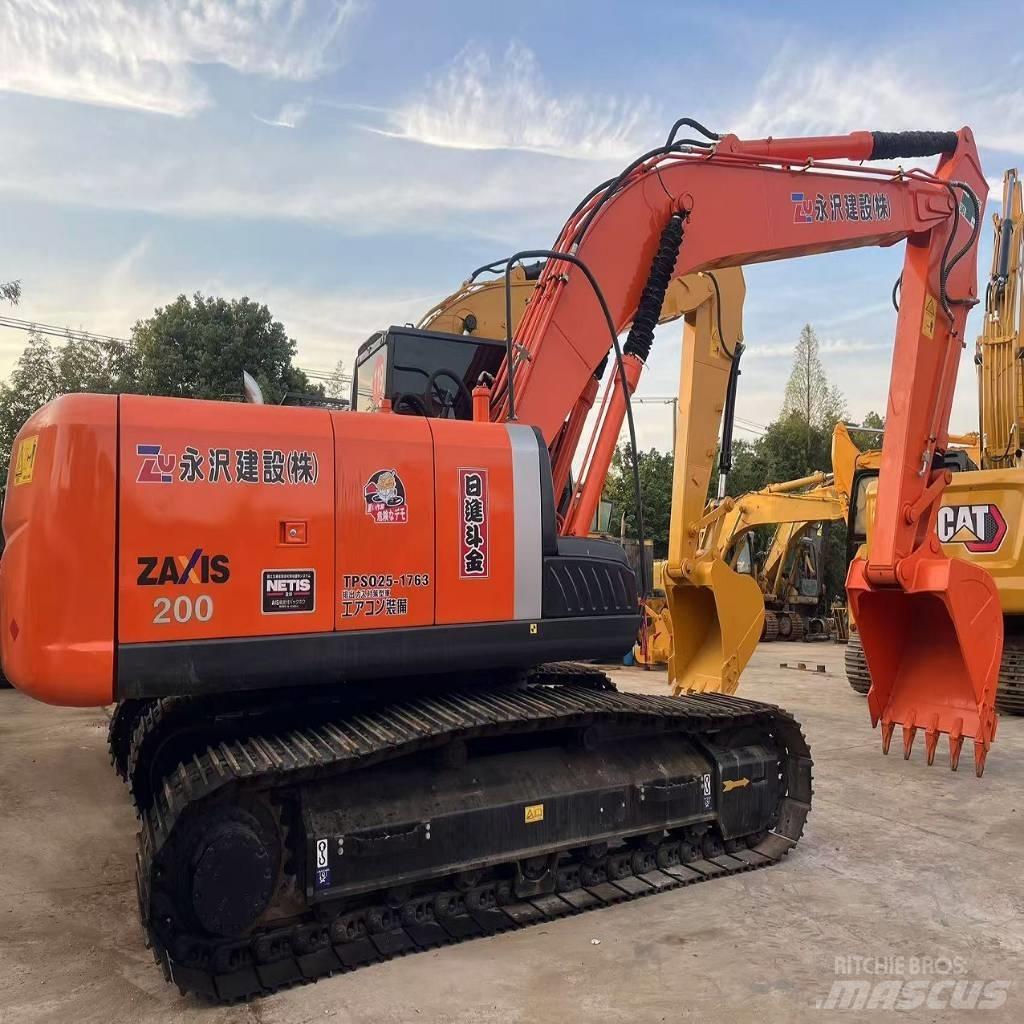 Hitachi zx200 Gravemaskiner på larvebånd