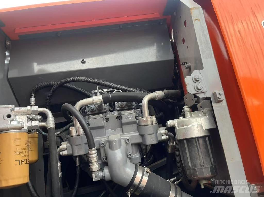 Hitachi zx200 Gravemaskiner på larvebånd