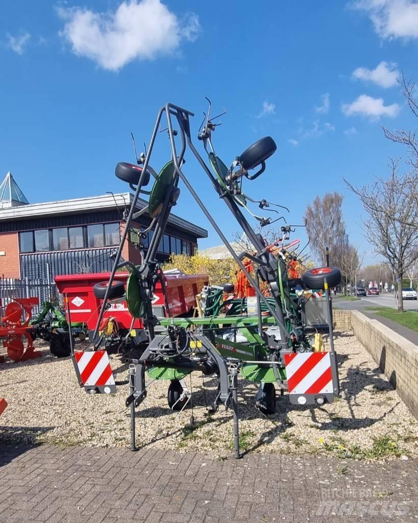 Fendt Lotus 770 River og høvendere