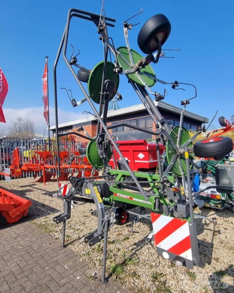 Fendt Lotus 770 River og høvendere