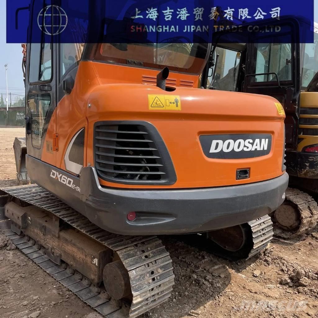 Doosan DX 60 Gravemaskiner på larvebånd