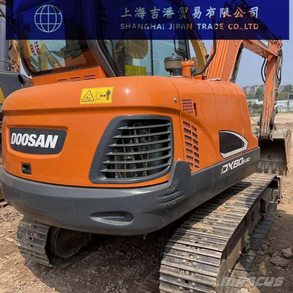 Doosan DX 60 Gravemaskiner på larvebånd