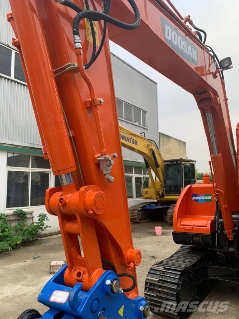 Doosan DX 75-9 C Midi-gravemaskiner 7t - 12t