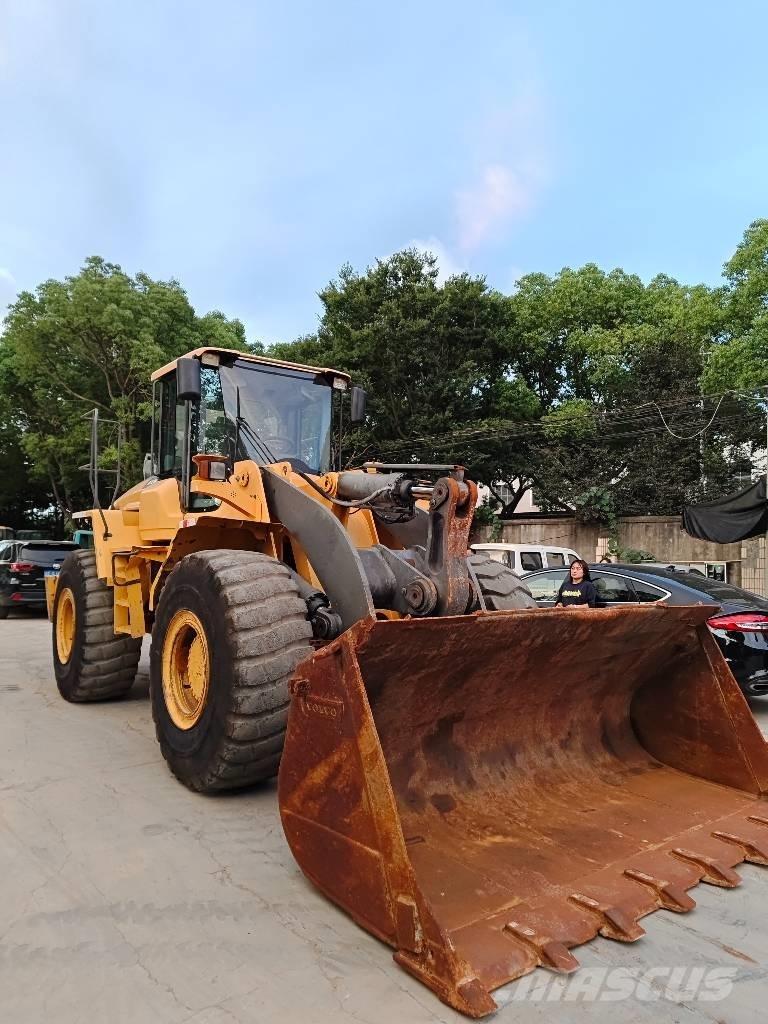 Volvo L 120 Læssemaskiner på hjul