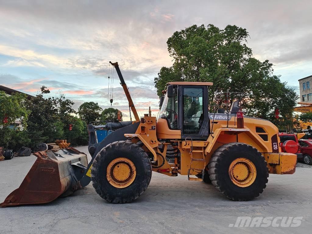 Volvo L 120 Læssemaskiner på hjul