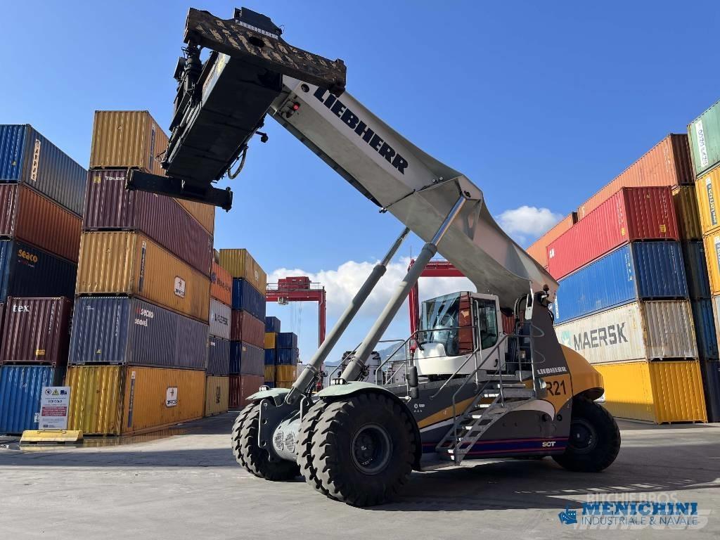 Liebherr LRS 545 Gaffeltruck til containerhåndtering