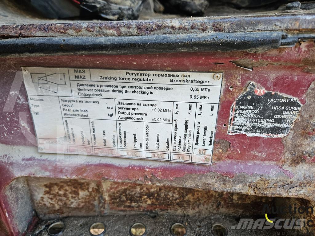 MAZ 551669 Lastbiler med tip