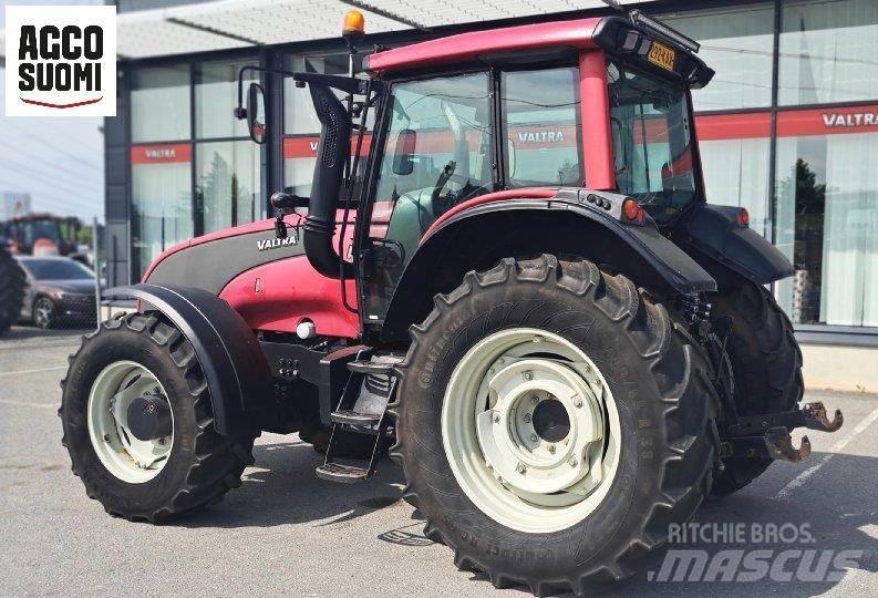 Valtra T151 A Traktorer