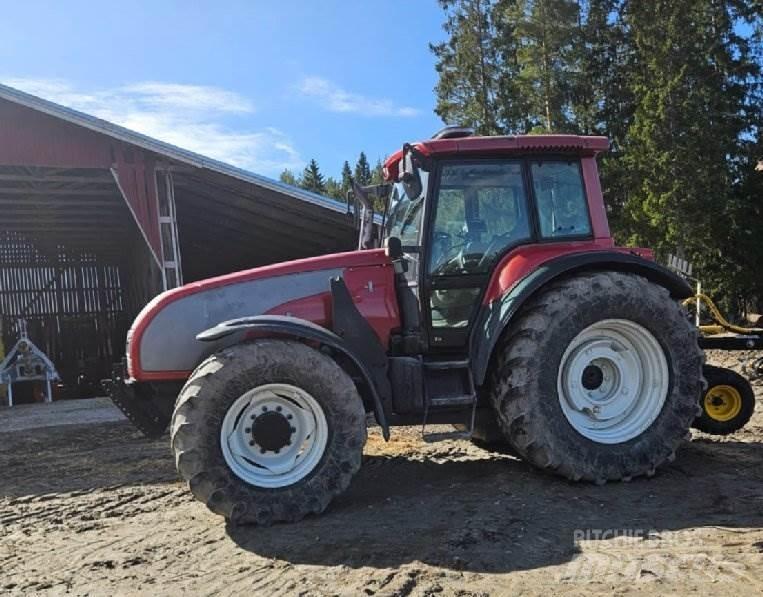 Valtra T180 Traktorer