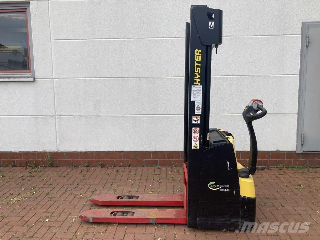 Hyster S 1.0 Gaffelstabler med gående fører