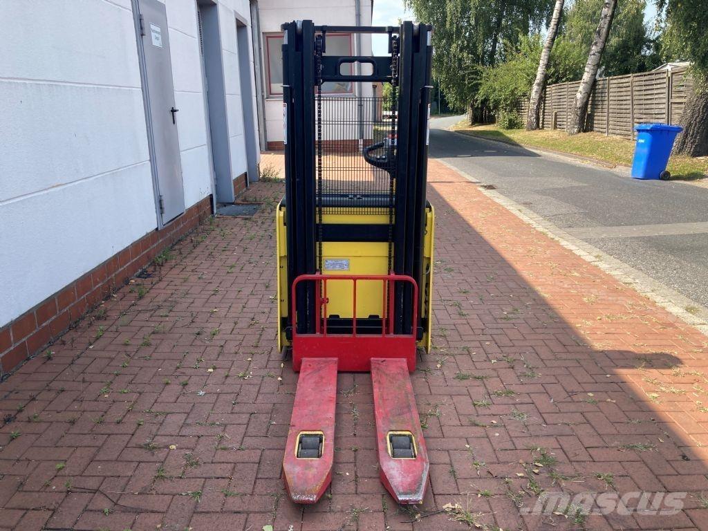 Hyster S 1.4 IL Gaffelstabler med gående fører