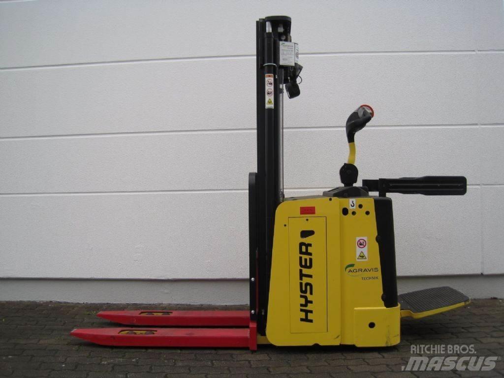 Hyster S 1.5 S Gaffelstabler med gående fører