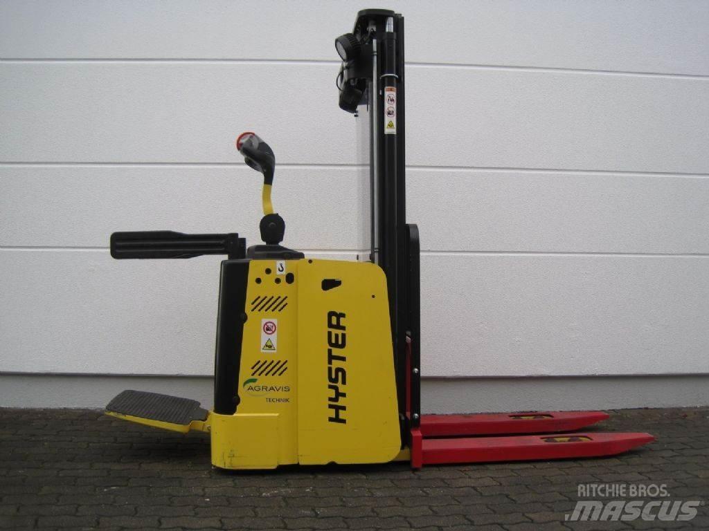 Hyster S 1.5 S Gaffelstabler med gående fører