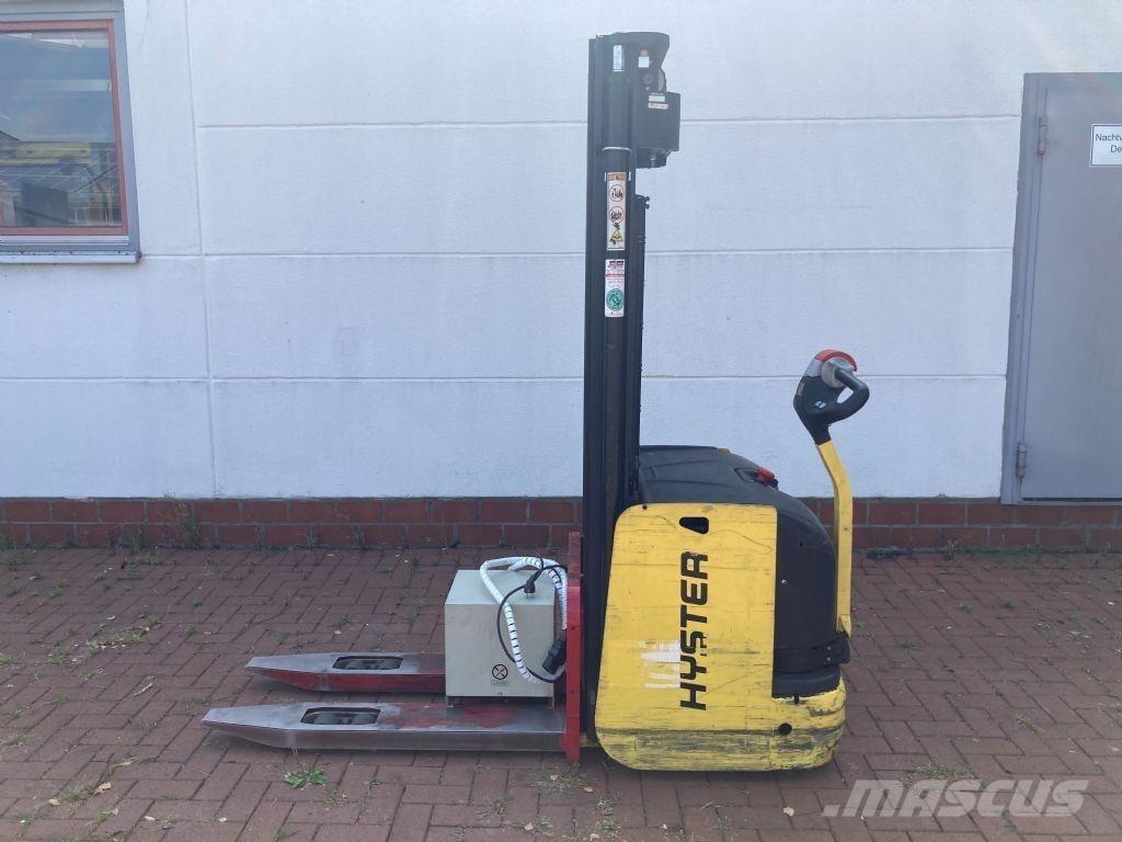 Hyster S 1.6 AC Gaffelstabler med gående fører