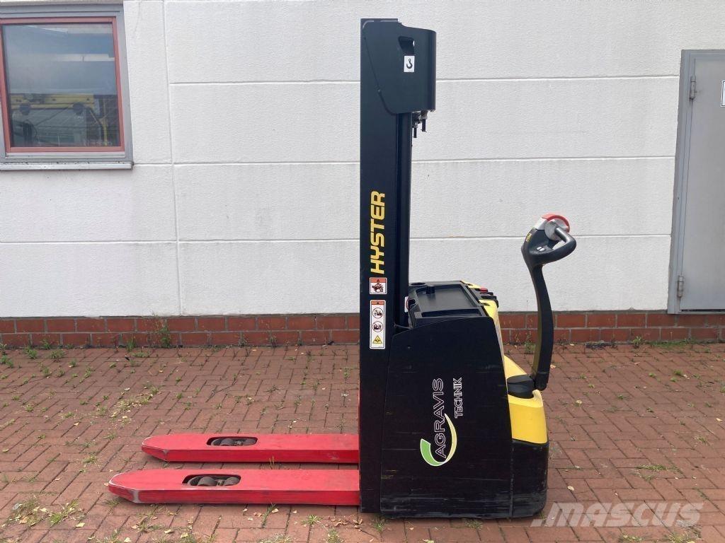 Hyster S 2.0 Gaffelstabler med gående fører
