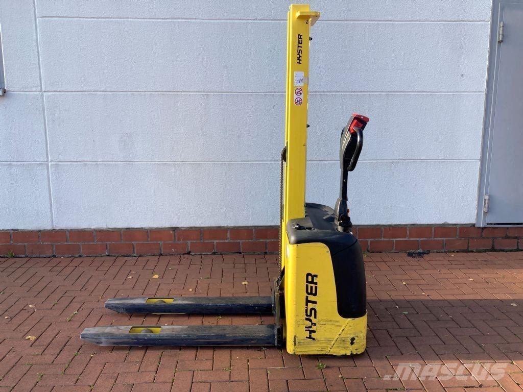 Hyster SC 1.0 Gaffelstabler med gående fører