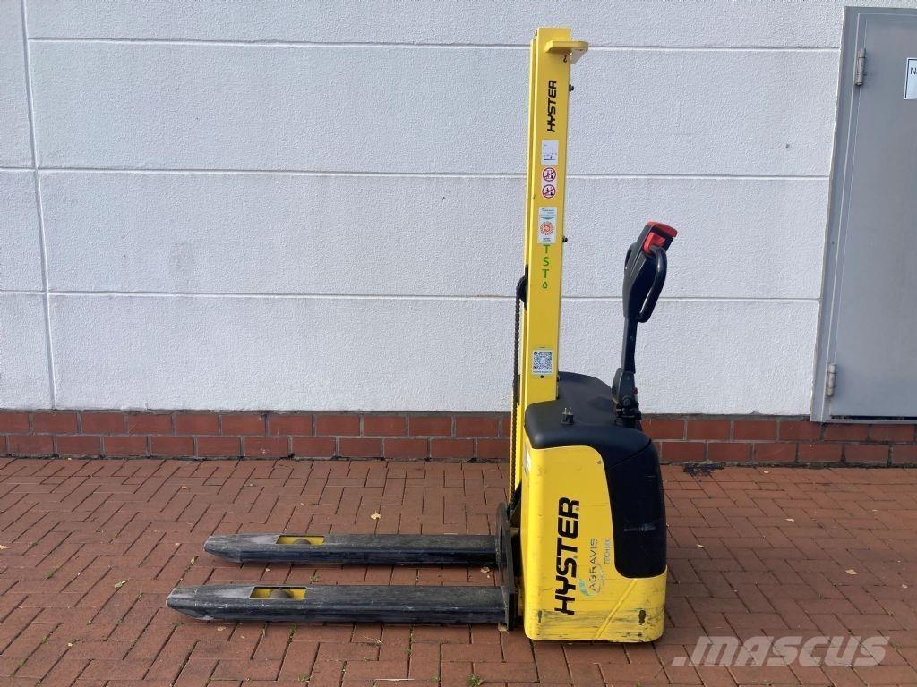 Hyster SC 1.0 Gaffelstabler med gående fører