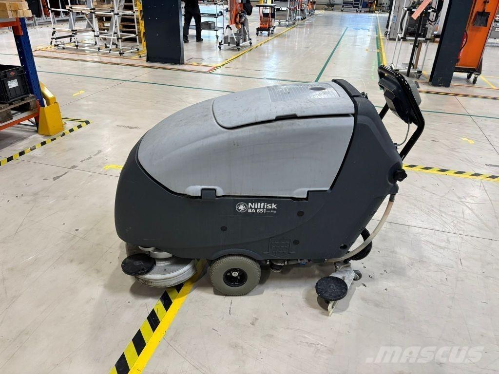 Nilfisk BA 651 Fejemaskiner