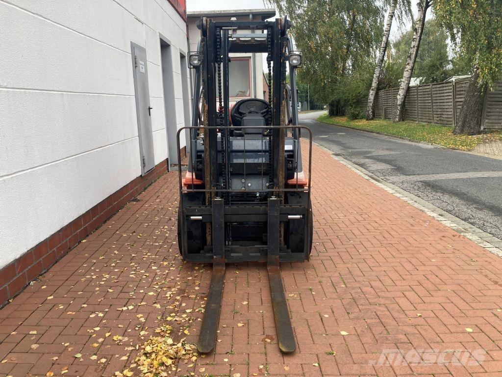 Toyota 02-7FGF30 LPG gaffeltrucks