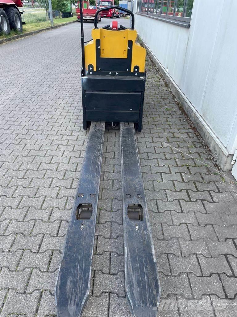 Yale MO 25 Plukketruck, lav