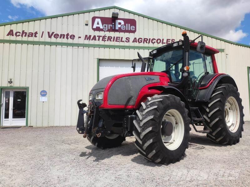 Valtra T151 Traktorer