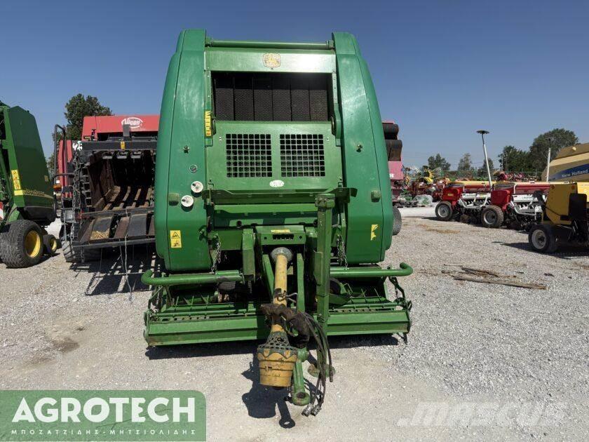 John Deere 864 Rundballe-pressere