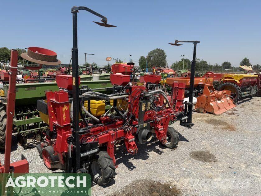 MaterMacc MS 8230 Traktorer