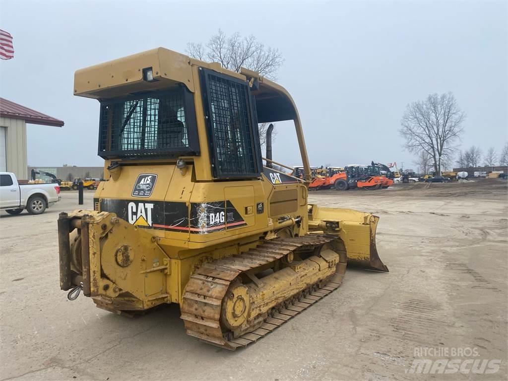 CAT D4G XL Bulldozer på larvebånd