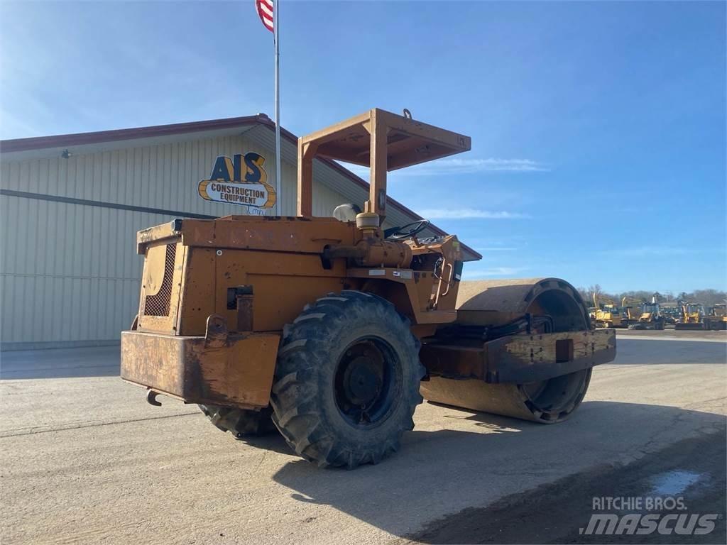 Sakai SV70T Affaldskompaktorer