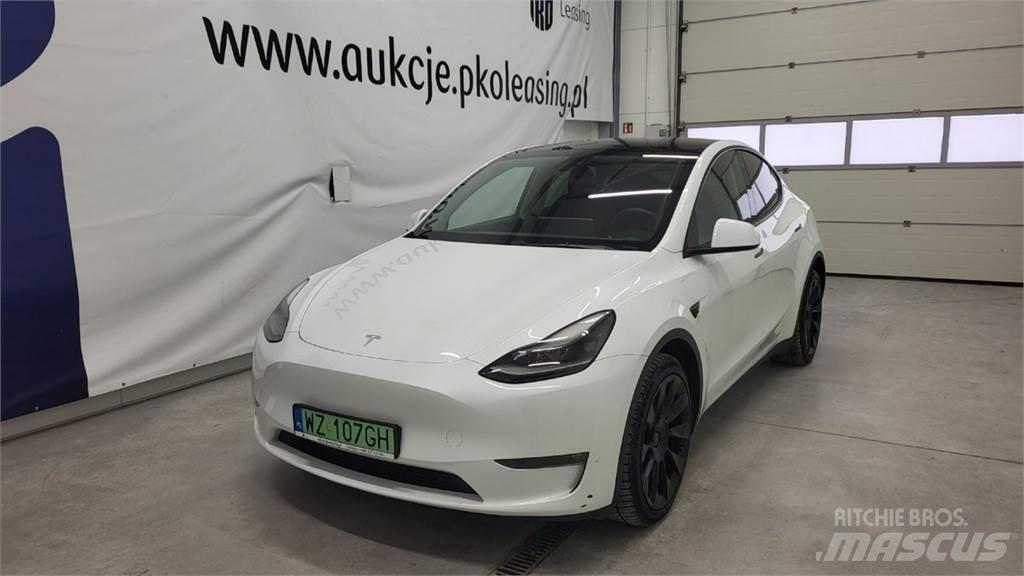 Tesla Y Biler