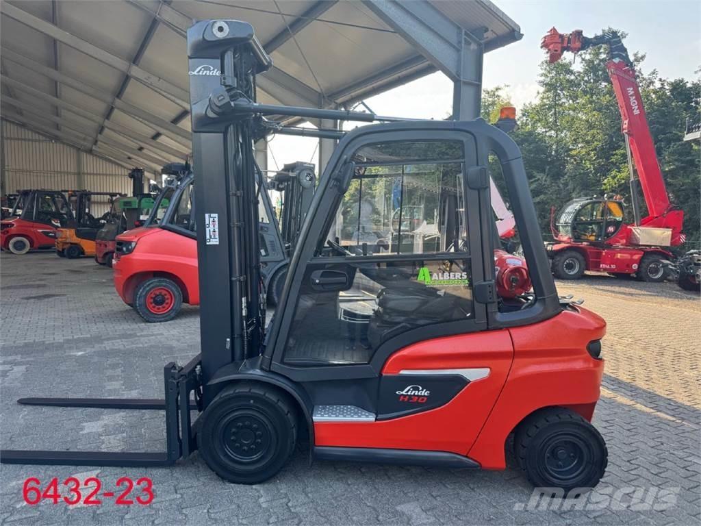 Linde H 30 T 01 LPG gaffeltrucks