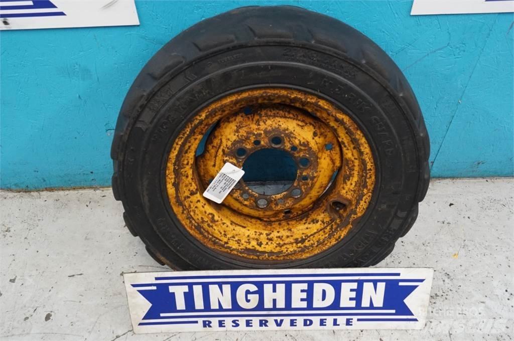  15 27X8.50-15 Dæk, hjul og fælge