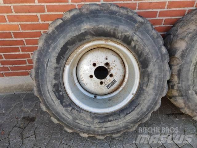  18 365/70R18 Hjul, Dæk og Fælge