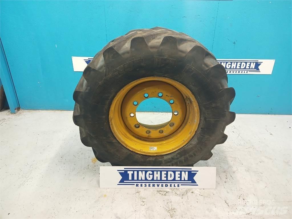  24 440/80-24 Dæk, hjul og fælge
