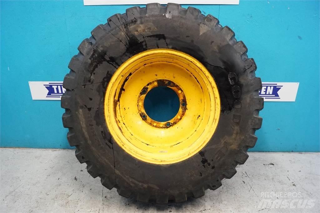  28 440/80R28 Dæk, hjul og fælge