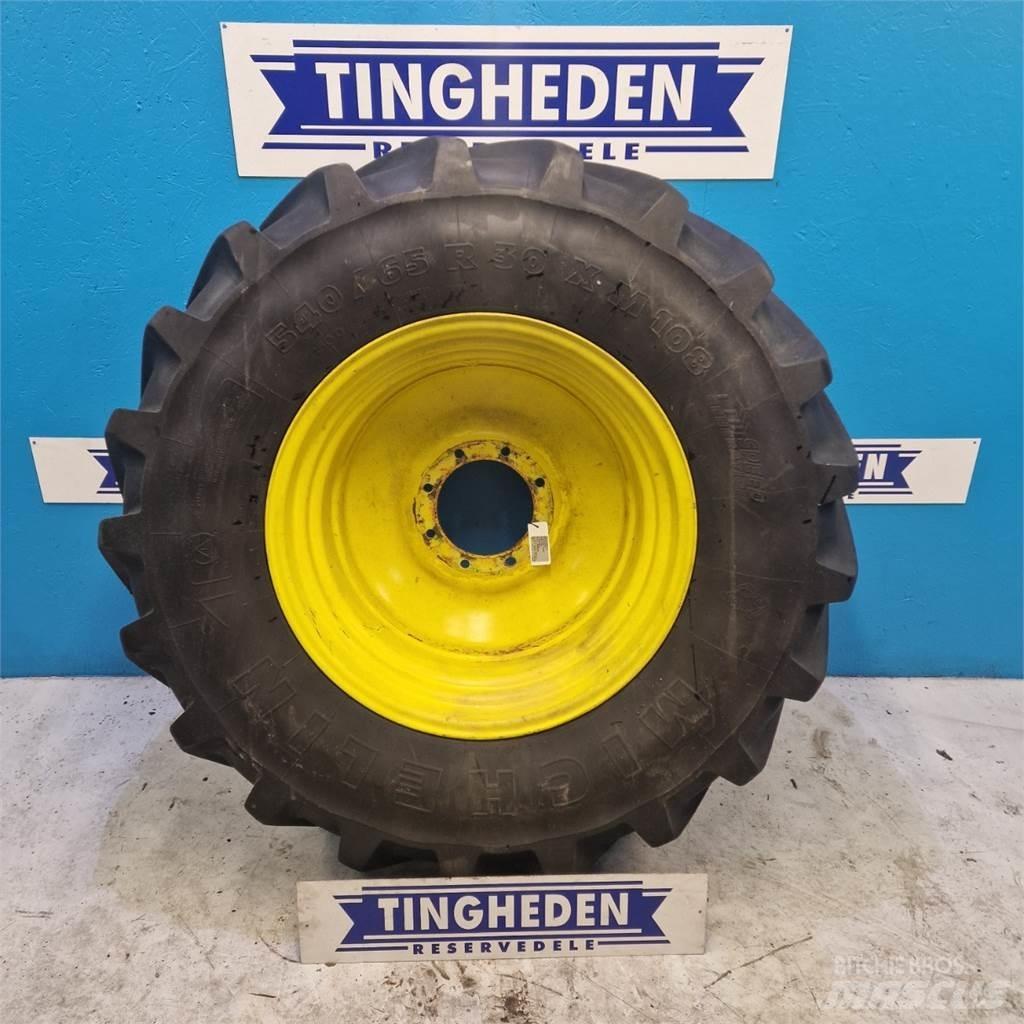  30 540/65 R30 Hjul, Dæk og Fælge