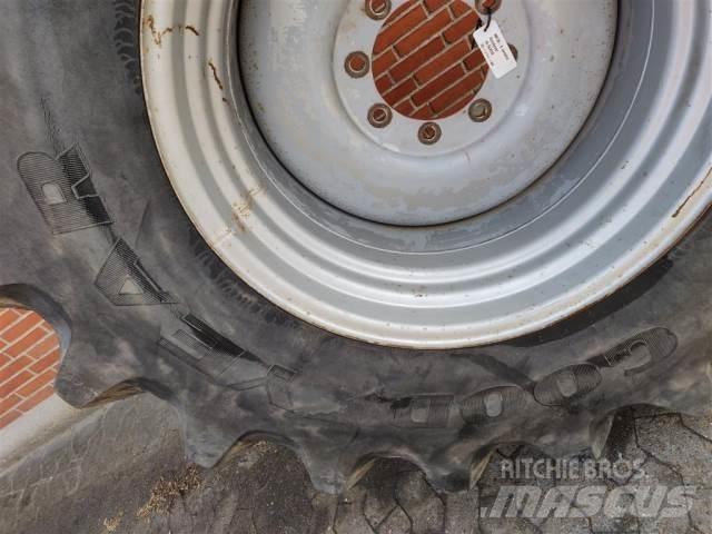  32 800/65R32 Hjul, Dæk og Fælge