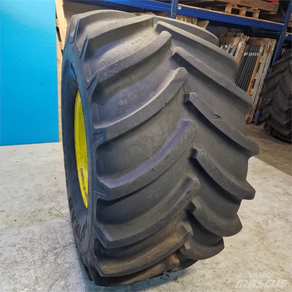  32 900/55 R32 Hjul, Dæk og Fælge