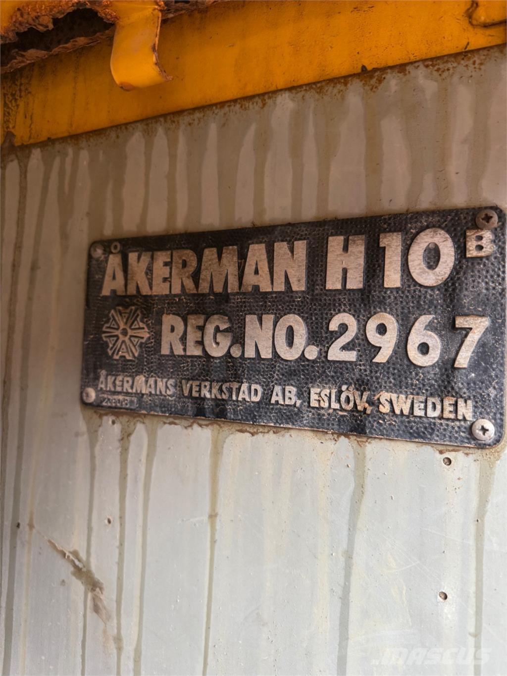 Åkerman H10B Gravemaskiner på larvebånd
