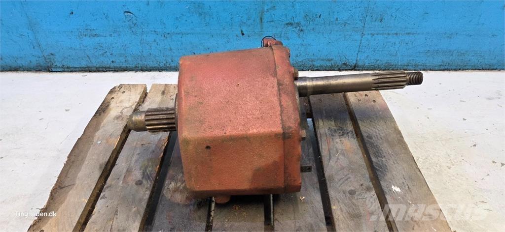 CASE 1620 Gear