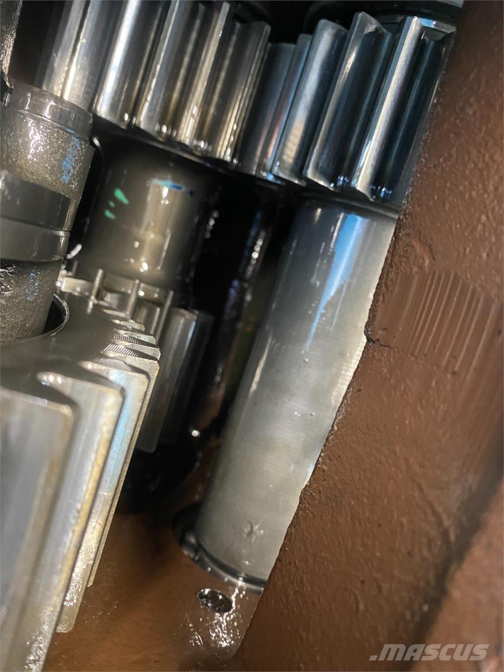 CASE 1640 Gear