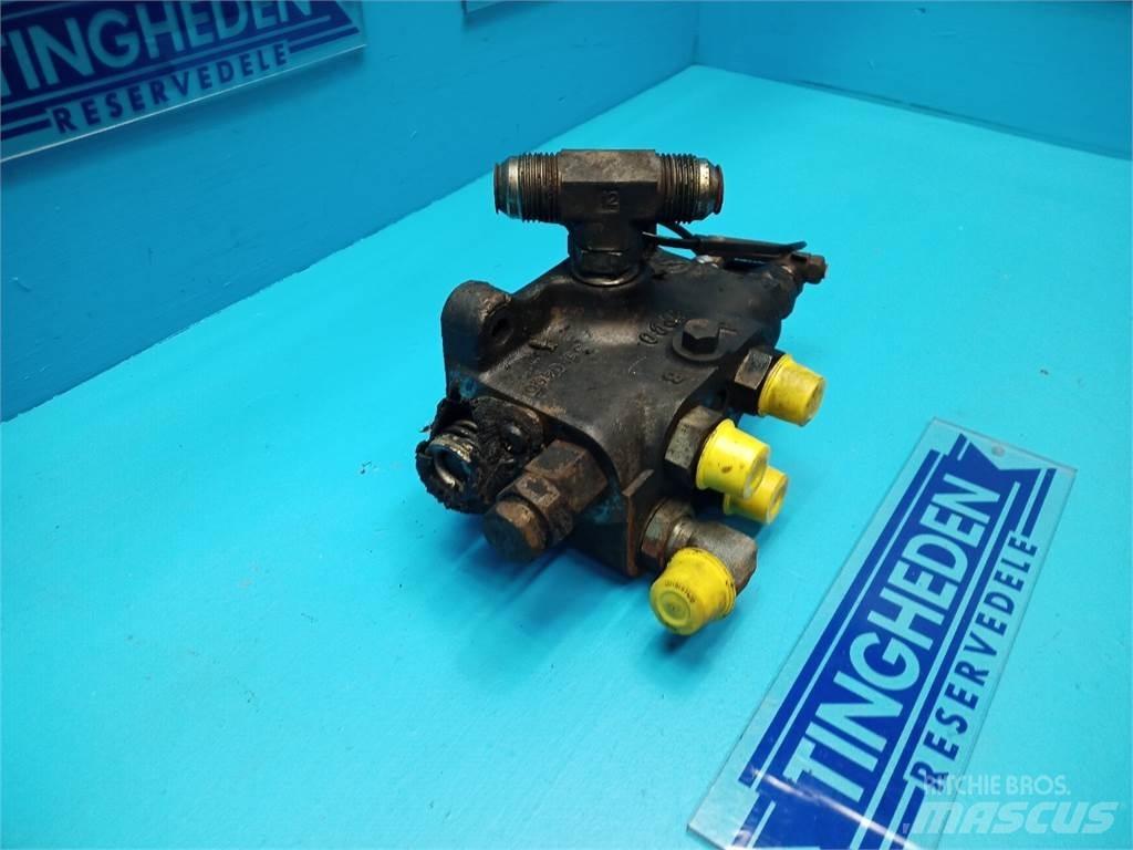 CASE 595 Hydraulik
