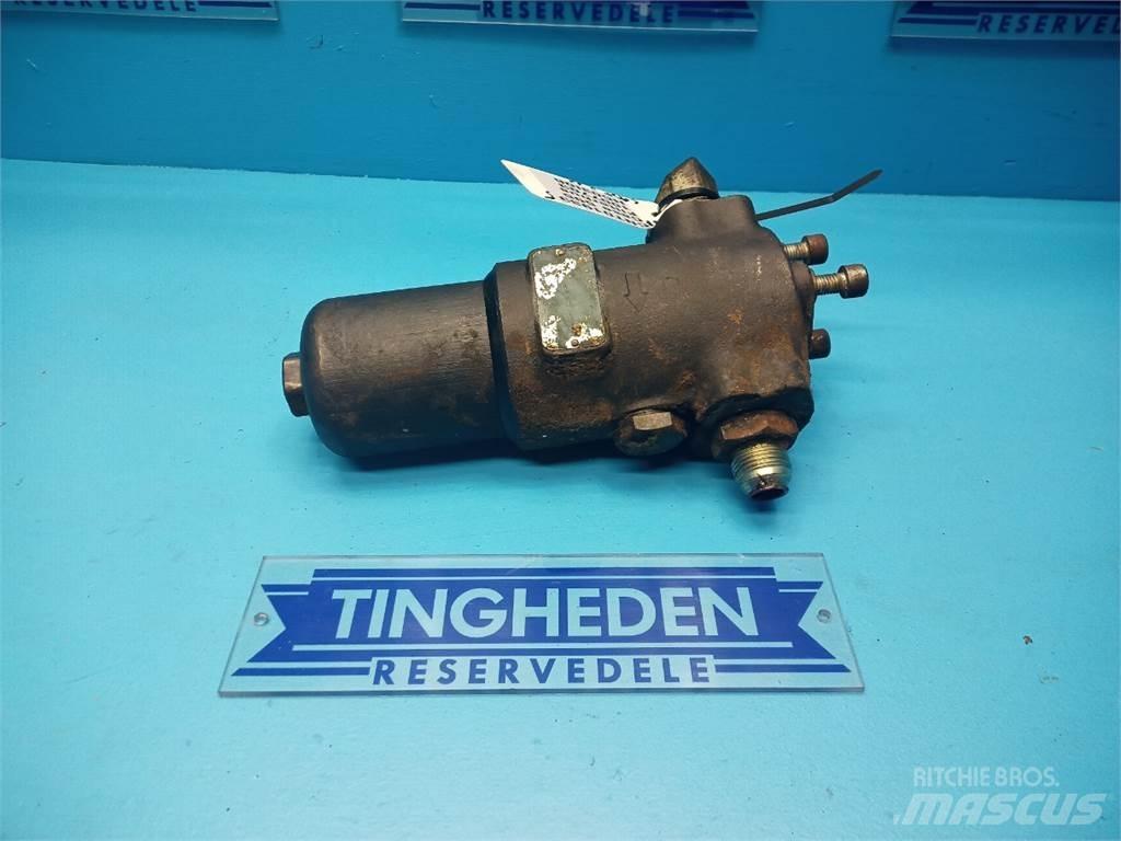CASE 595 Hydraulik