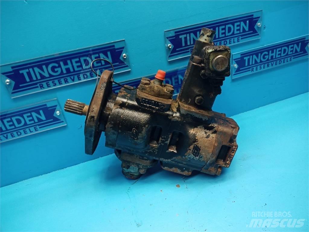 CASE 595 Hydraulik