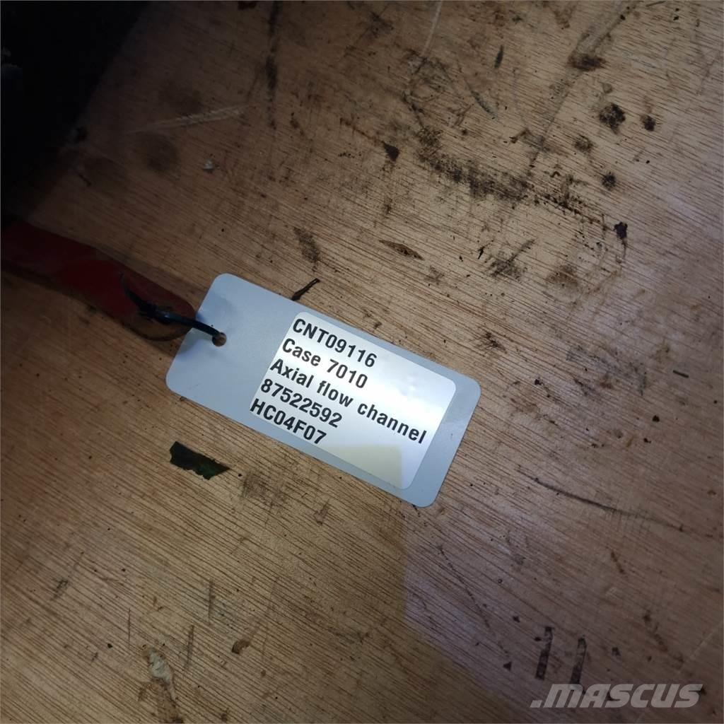 CASE 7010 Radiatorer