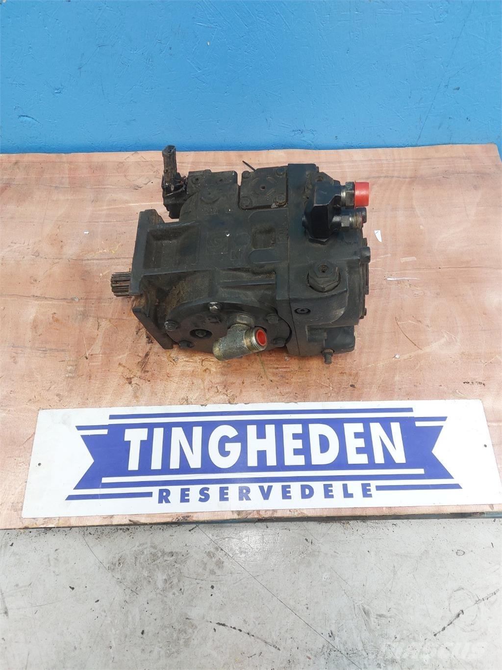 CASE 7010 Hydraulik