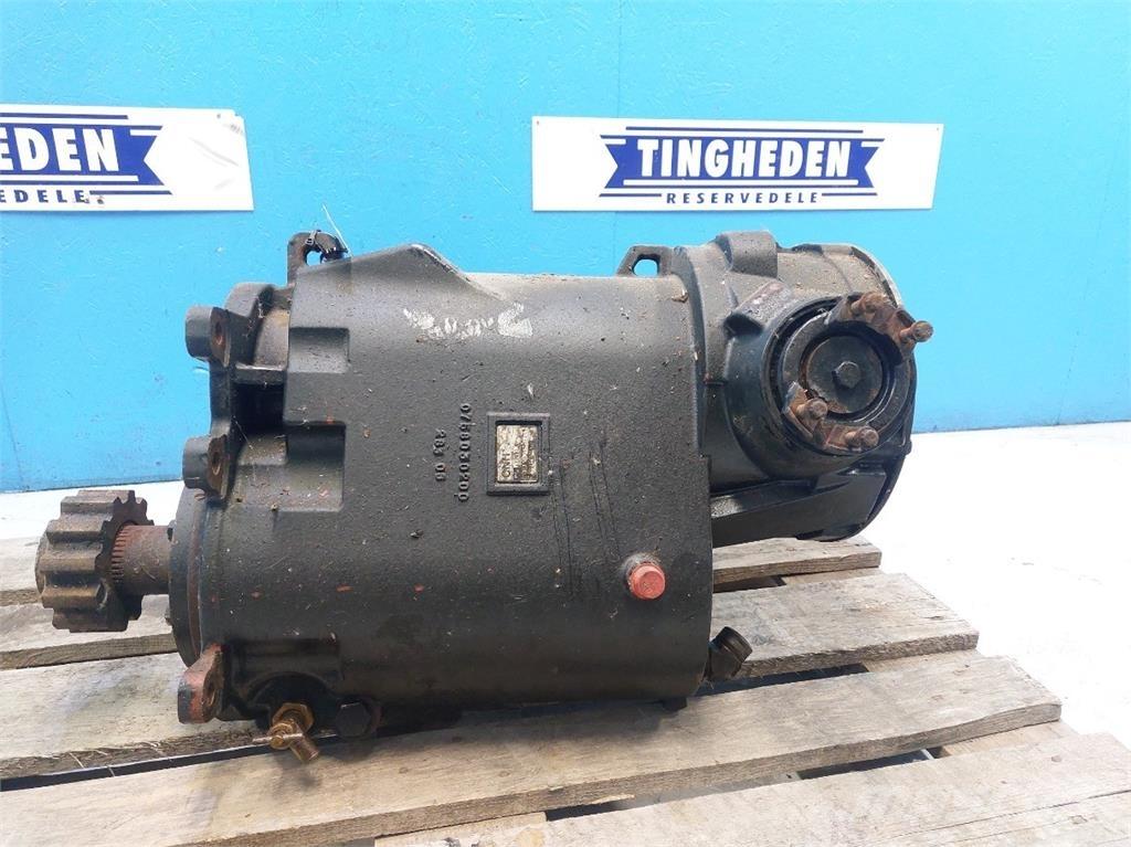 CASE 7010 Gear
