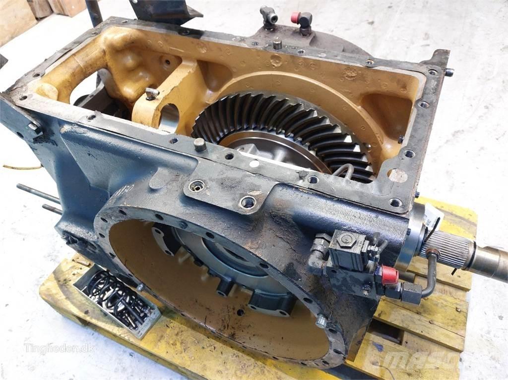 CASE 7130 Gear